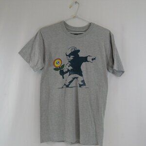Super Mario Flower Thrower T-Shirt Busted Tees Grey Mens Small New